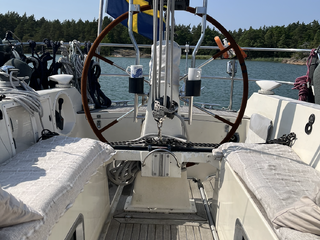 Swan 39