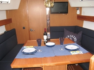 Bavaria Cruiser 32