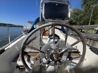 Swan 37 -72