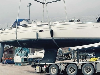 Bavaria 38 Holiday -09