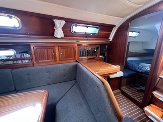 Bavaria 37