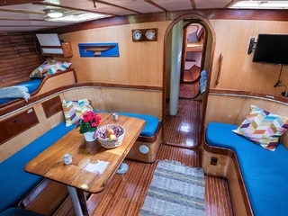 Swan 55