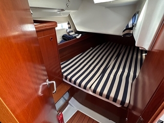 Beneteau Oceanis 393