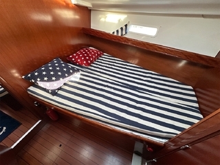 Beneteau Oceanis 393