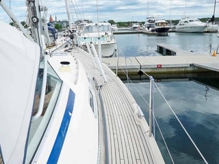 Hallberg-Rassy 37 -08
