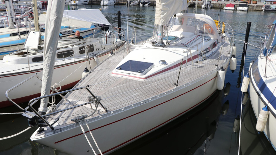 Arcona 36