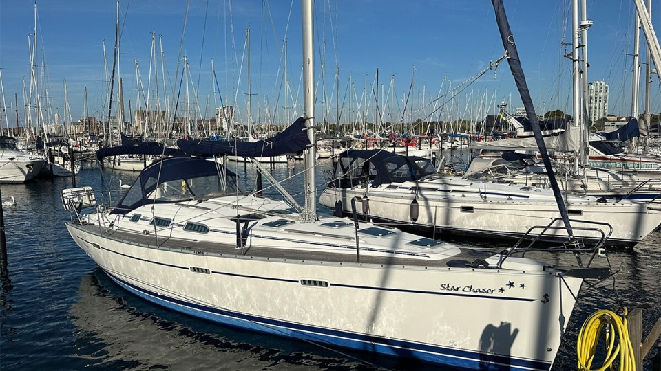 Beneteau Oceanis 393
