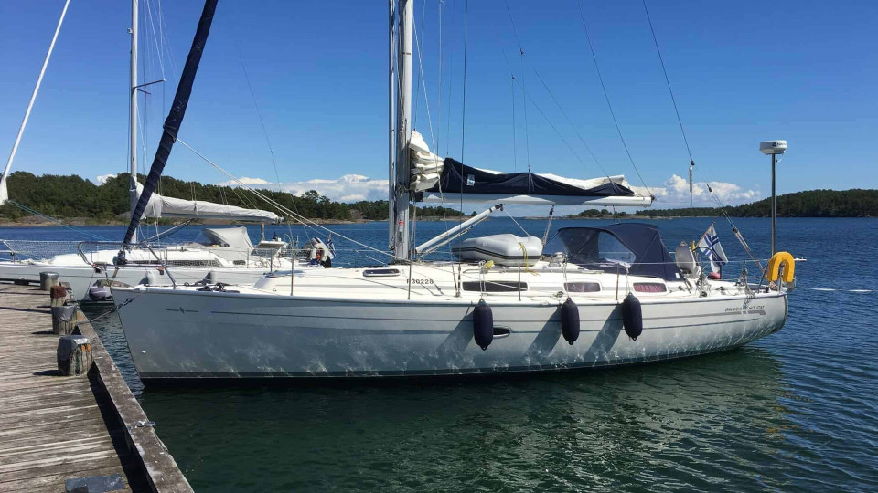 Bavaria 38 Holiday -09
